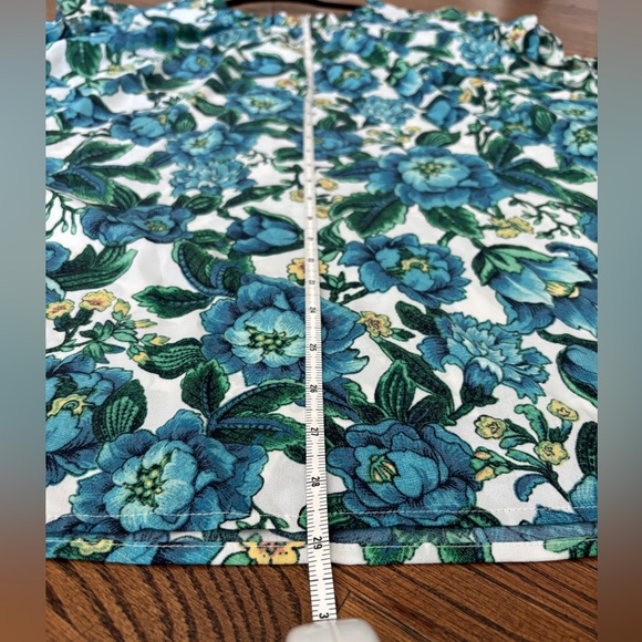 Loft Plus Size 26 Blue Floral Blouse NWT - Picture 2 of 8